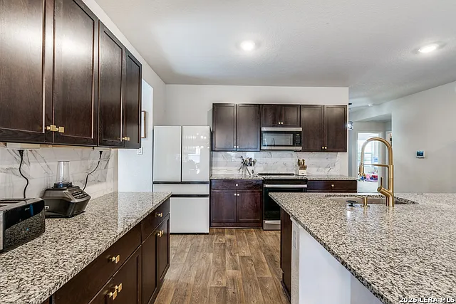 816 Indigo Way — Photo 9