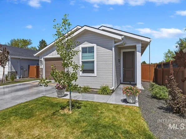 1464 E Prairiefire St, Meridian, ID 83646