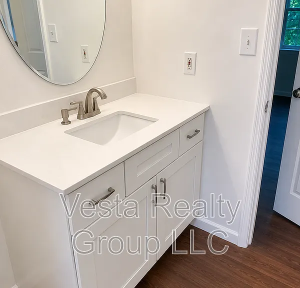 110 Thomas Trl — Photo 13