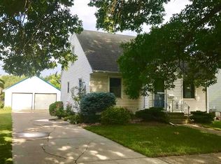 305 Chestnut St, Reinbeck, IA 50669
