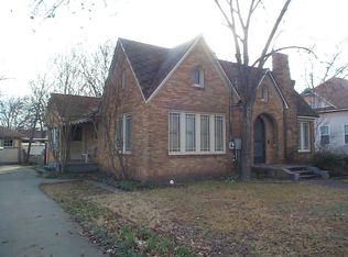 303 W Oak St, West, TX 76691