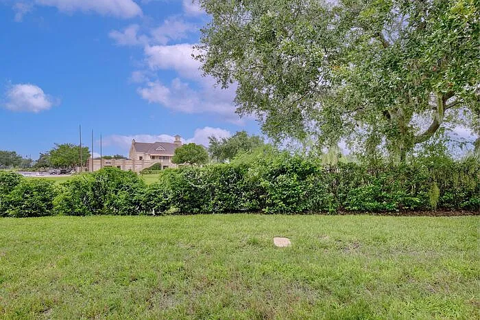 10459 Belfry Cir — Photo 33