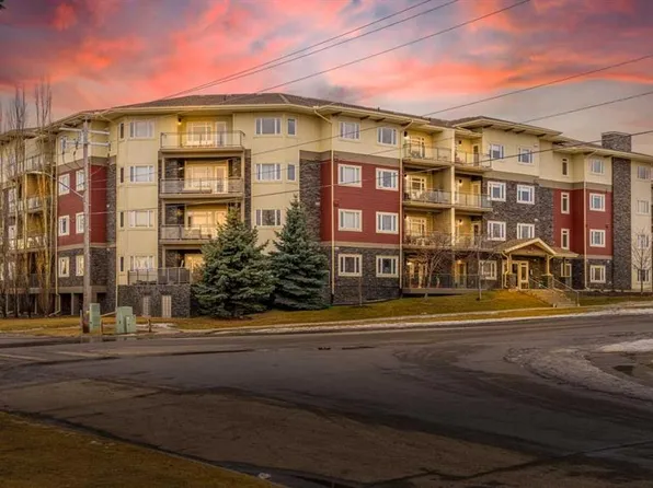 11 N Millrise Dr SW #427, Calgary, AB T2Y 0K7