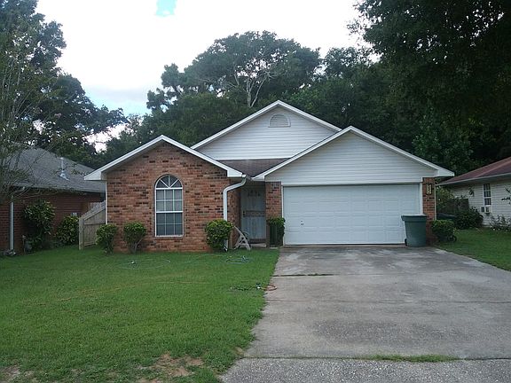 2nd image of 593 Desert Oak Dr