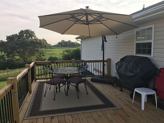 3rd image of 127 Five Oaks Dr