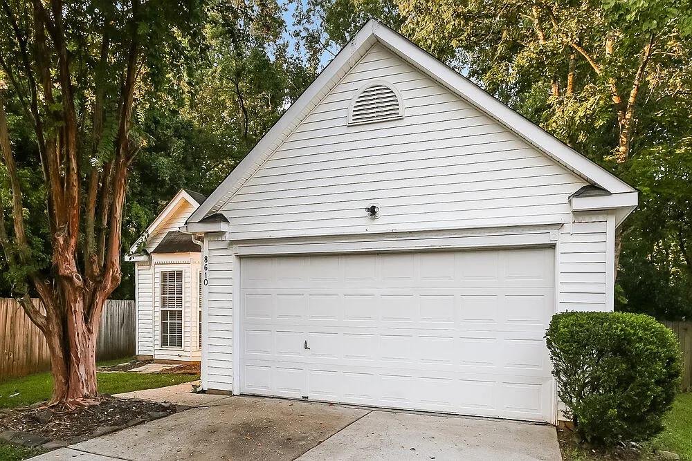 3 bed, 2.0 bath, 1253 sqft, $1,840 — Photo 3