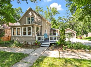 427 Spring St, Lake Geneva, WI 53147