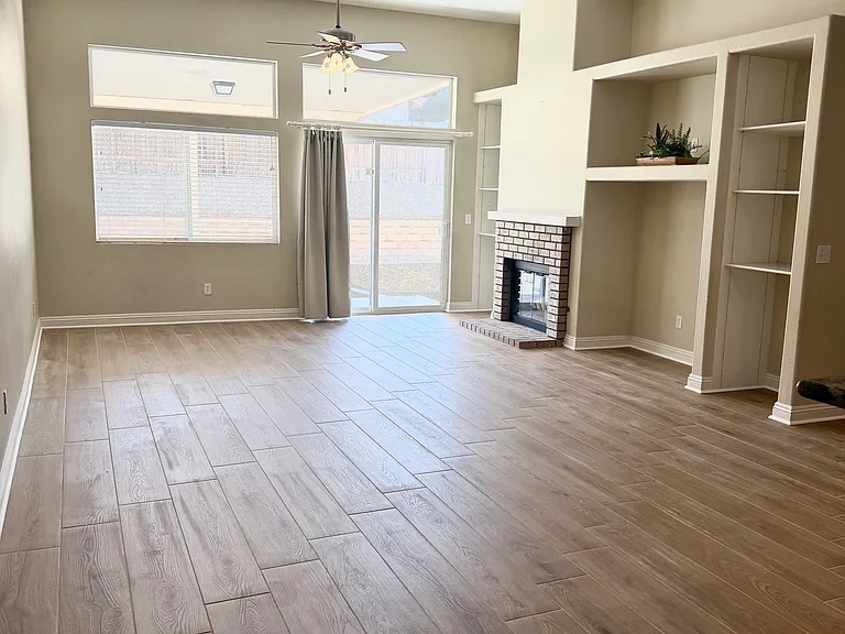 8938 Wedgewood Ct — Photo 6
