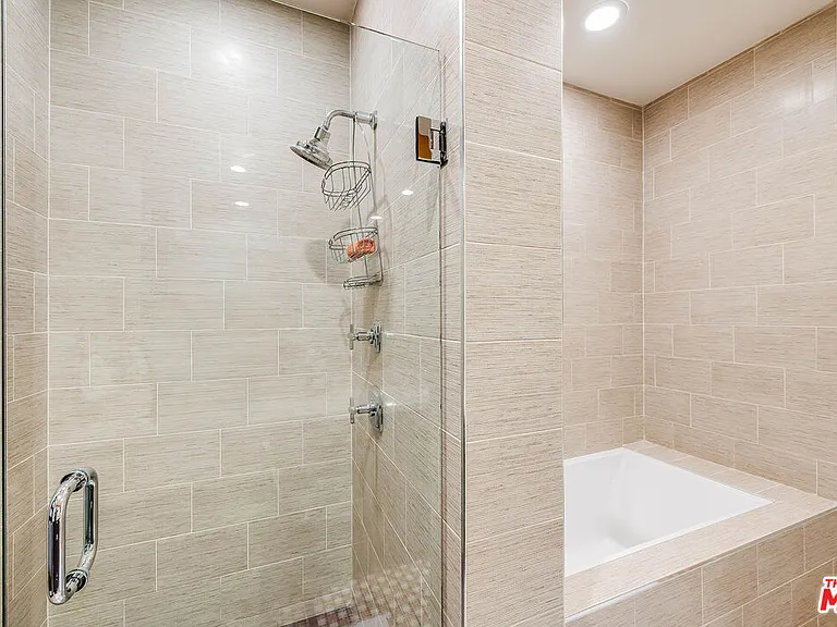 11470 Dona Evita Dr — Photo 34