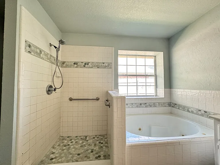4917 Baker St — Photo 12