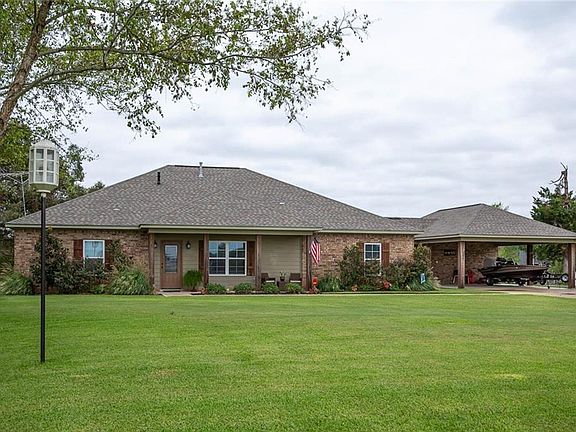 2nd image of 558 Riverview Dr