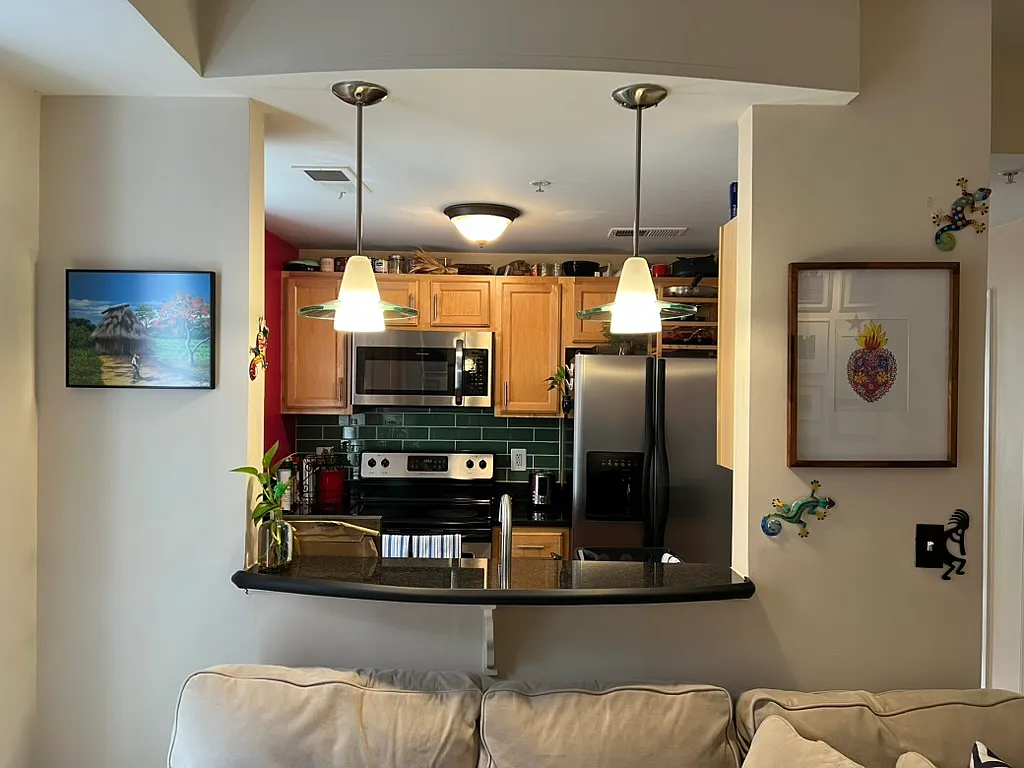 1 bed, 500 sqft, $1,800 — Photo 2