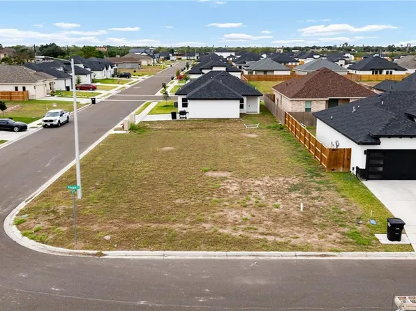 1013 E Pecan St, Mission, TX 78573