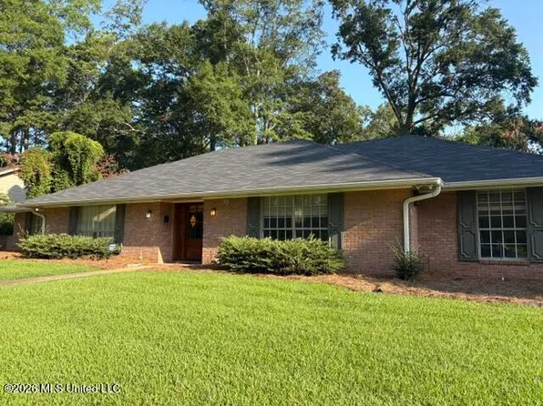 5460 Saratoga Dr, Jackson, MS 39211