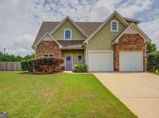9028 Aldbury Dr, Locust Grove, GA 30248