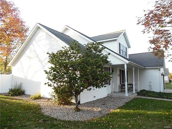 3rd image of 708 Mary Ann Ct