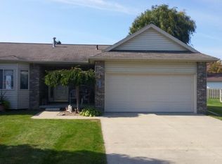 8593 E Forest Creek Dr, Port Austin, MI 48467