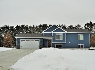 1717 Fairview Dr, Allegan, MI 49010