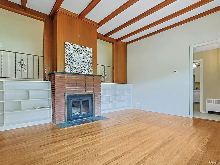 24 Grover Ave — Photo 5