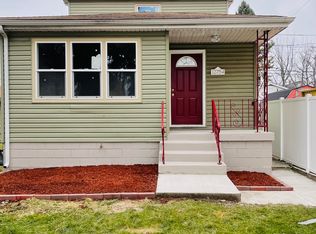 12754 Honore St, Blue Island, IL 60406