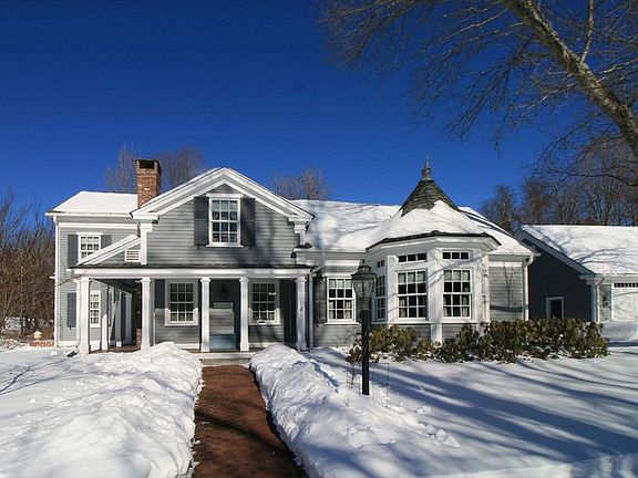 2nd image of 11 Cook Rd