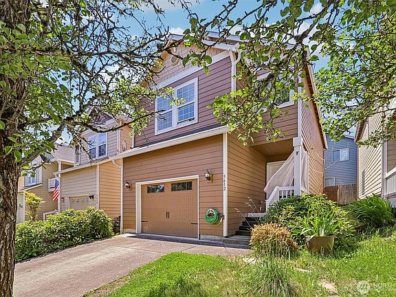 3rd image of 5612 NE 75th Avenue