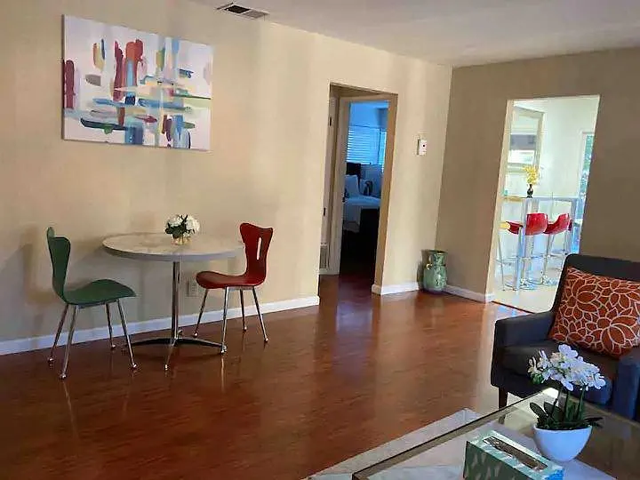 30 Sherland Ave #B — Photo 4