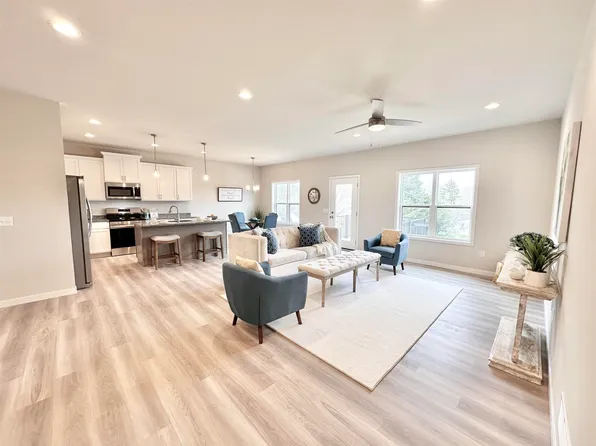 316 Isham St, Stoughton, WI 53589