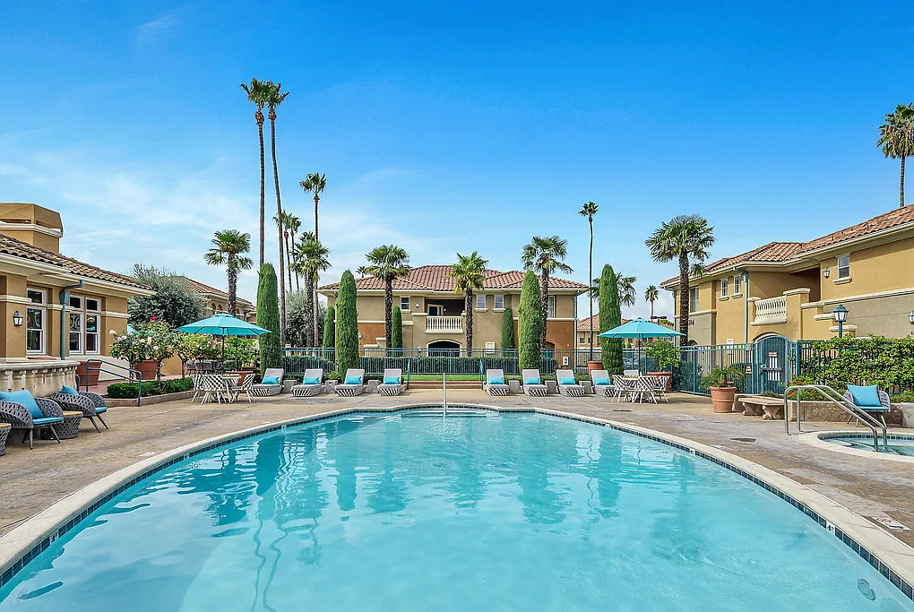 Villa Veneto at Palm Valley — Photo 4
