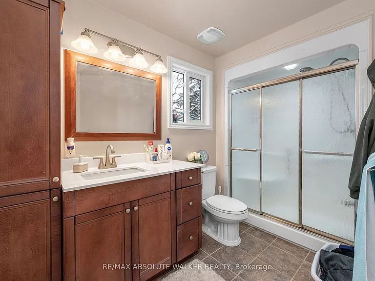 1849 Montereau Ave — Photo 23