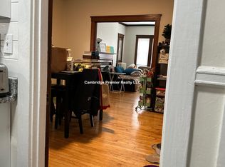 5 Linnaean St #9Y, Cambridge, MA 02140