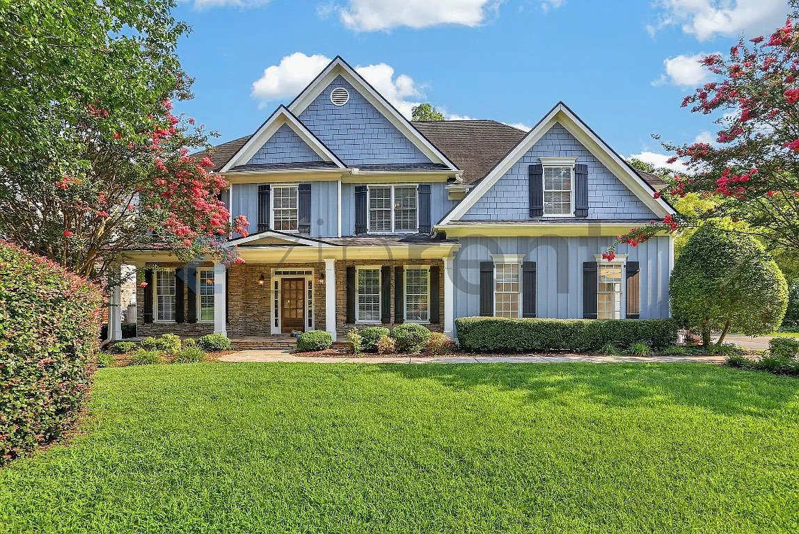 5 bed, 4.5 bath, 4020 sqft, $4,050 — Photo 1
