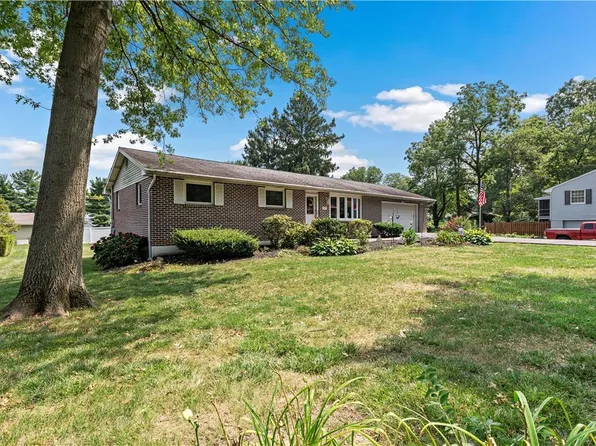 1547 Hardner Dr, Allentown, PA 18103