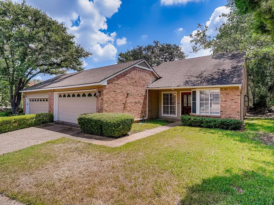 1st image of 3817 Williamsburg Cir