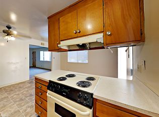 882 Schafer Rd APT 3, Hayward, CA 94544