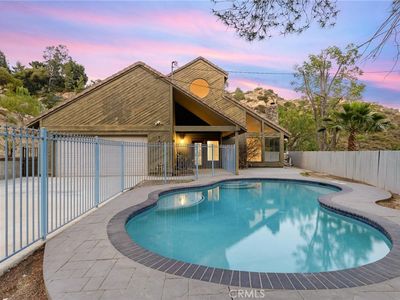 678 Box Canyon Rd, Canoga Park, CA, 91304