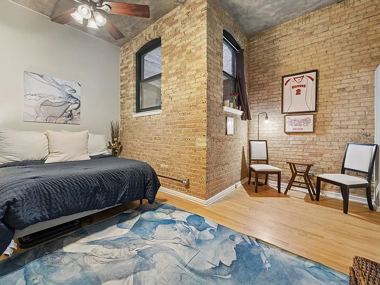 411 W Ontario St #210 — Photo 9