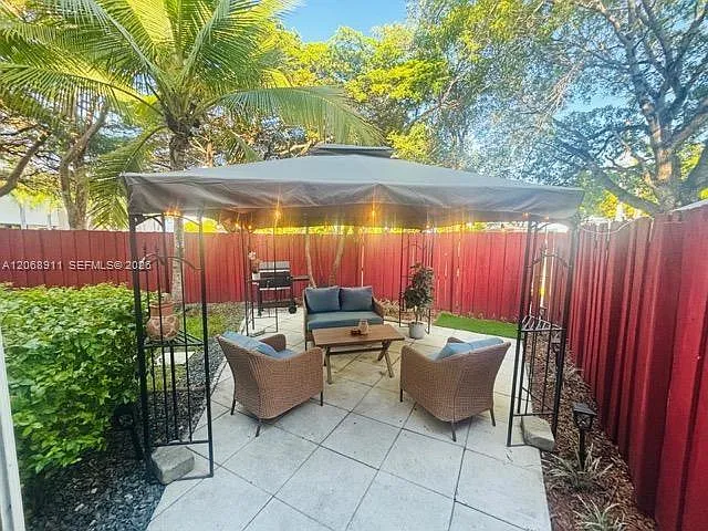 14379 SW 120th Ct #5-7 — Photo 3
