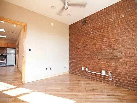 Rented by The PSN Group | media 17