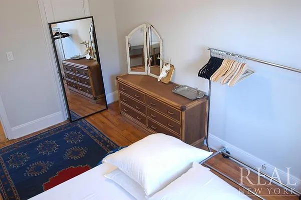 Rented by REAL New York | media 14