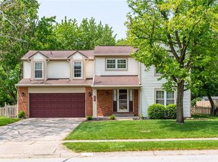 783 Hunters Ridge Dr, Fairborn, OH 45324