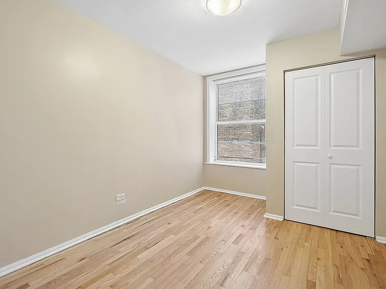 3726 W Montrose Ave #3 — Photo 6