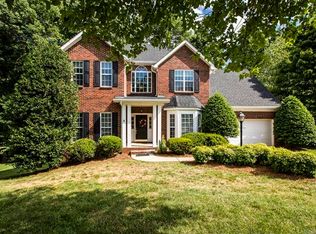 1828 Cloudburst Dr, Matthews, NC 28105