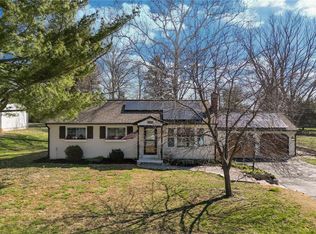 114 Birchwood Dr, Ballwin, MO