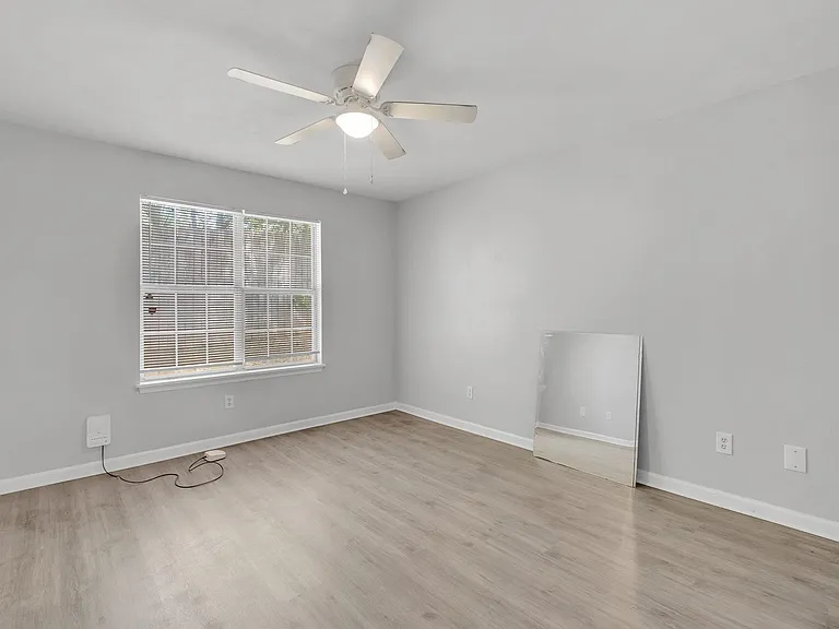700B Liberty St #B — Photo 14