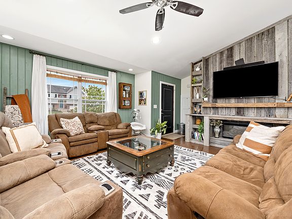 4th image of 308 Rocky Pointe Ct