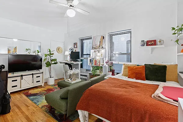 Rented by Douglas Elliman | media 2