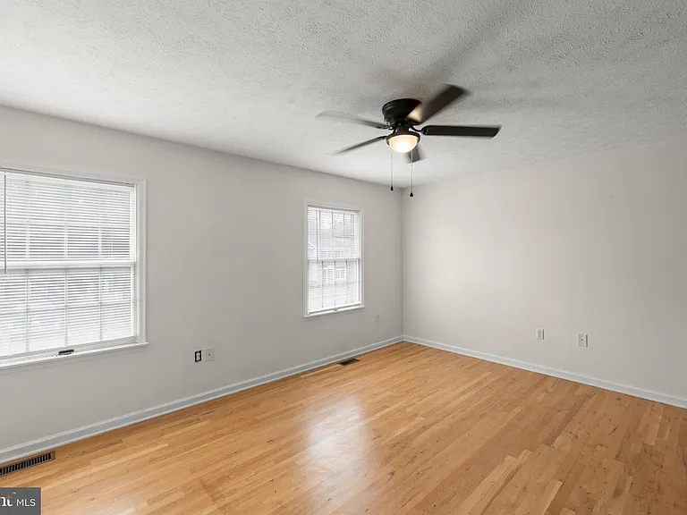 501 Tudor Dr — Photo 17