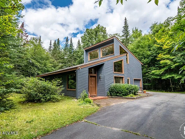 261 Mirror Lake Dr, Lake Placid, NY 12946