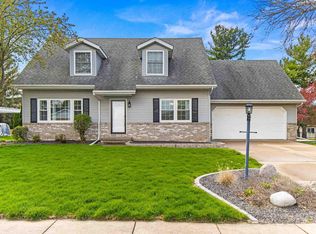 48 Oregon Ct, Morton, IL